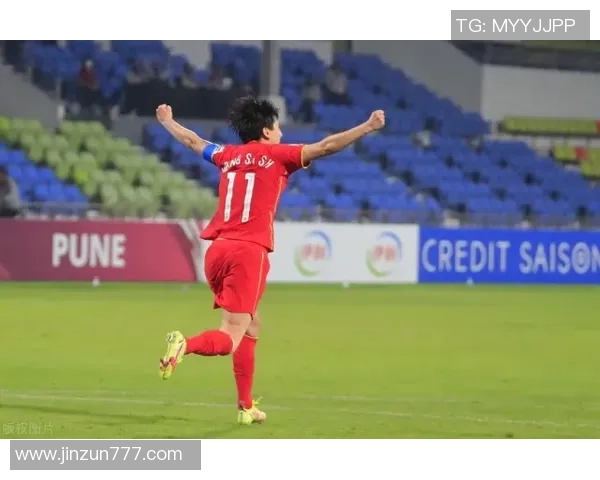 22岁足球新星闪耀赛场未来或成球队核心希望