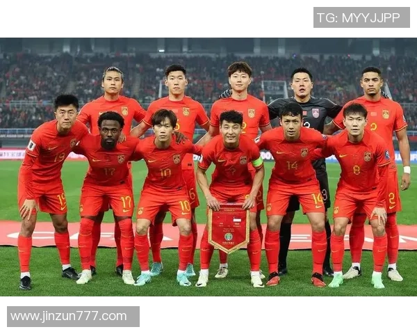 从边缘到荣耀弱国足球球星逆境崛起的励志征程 从边缘到荣耀弱国足球球星逆境崛起的励志征程